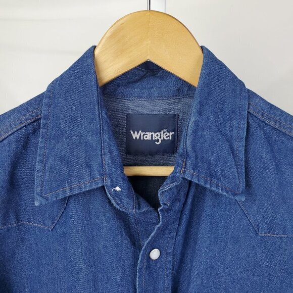WRANGLER Denim Pearl Snap Western Workwear Shirt Blue Cotton Cowgirl (C-2) - Picture 1 of 9